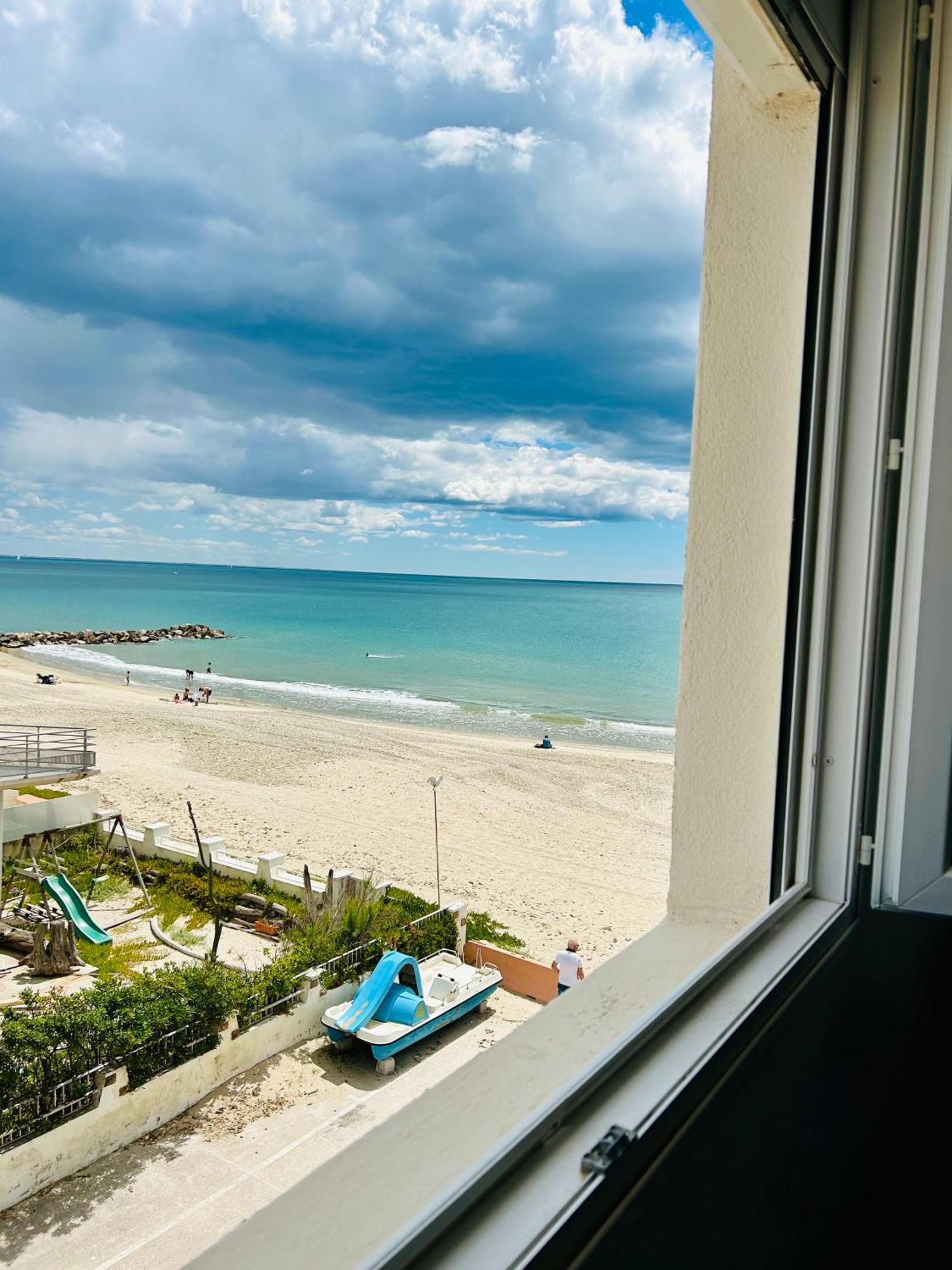 Estudio 1Ere Ligne Vue Mer ,Place De Parking Privee Acces A La Plage De La Residence 3Eme Etage Palavas-les-Flots Luaran gambar