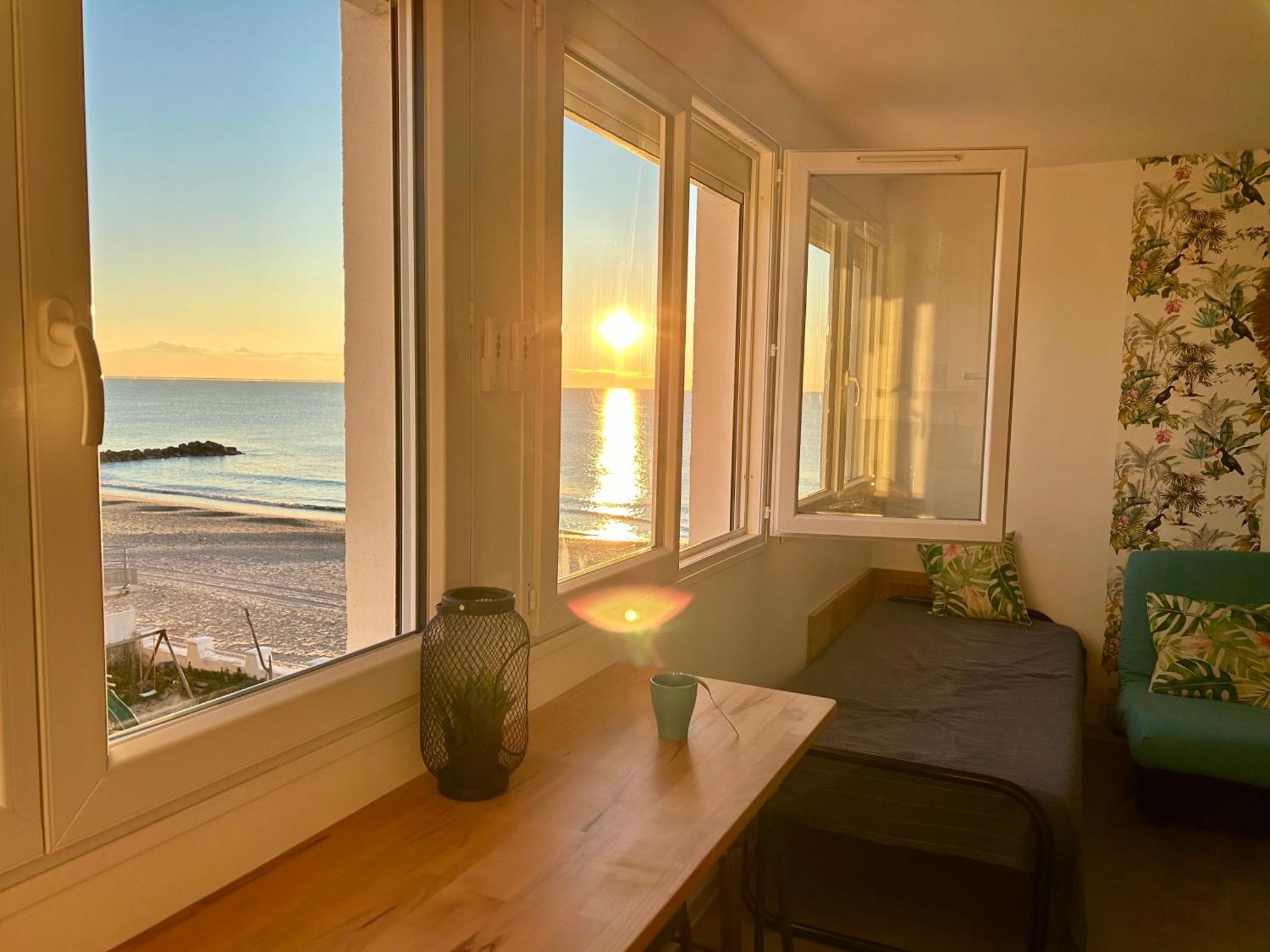 Estudio 1Ere Ligne Vue Mer ,Place De Parking Privee Acces A La Plage De La Residence 3Eme Etage Palavas-les-Flots Luaran gambar